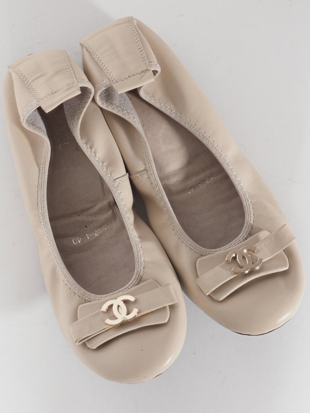 Chanel Beige Leather Ballet Flats CC Logo Bow Shoes Size 40